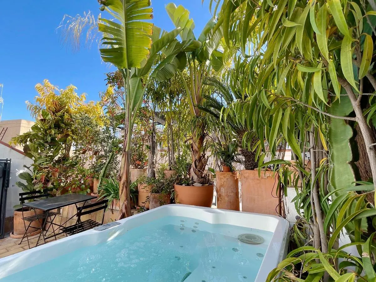 Alameda Modern Art House With Outdoor Jacuzzi In Roof Villa Seville 0*,